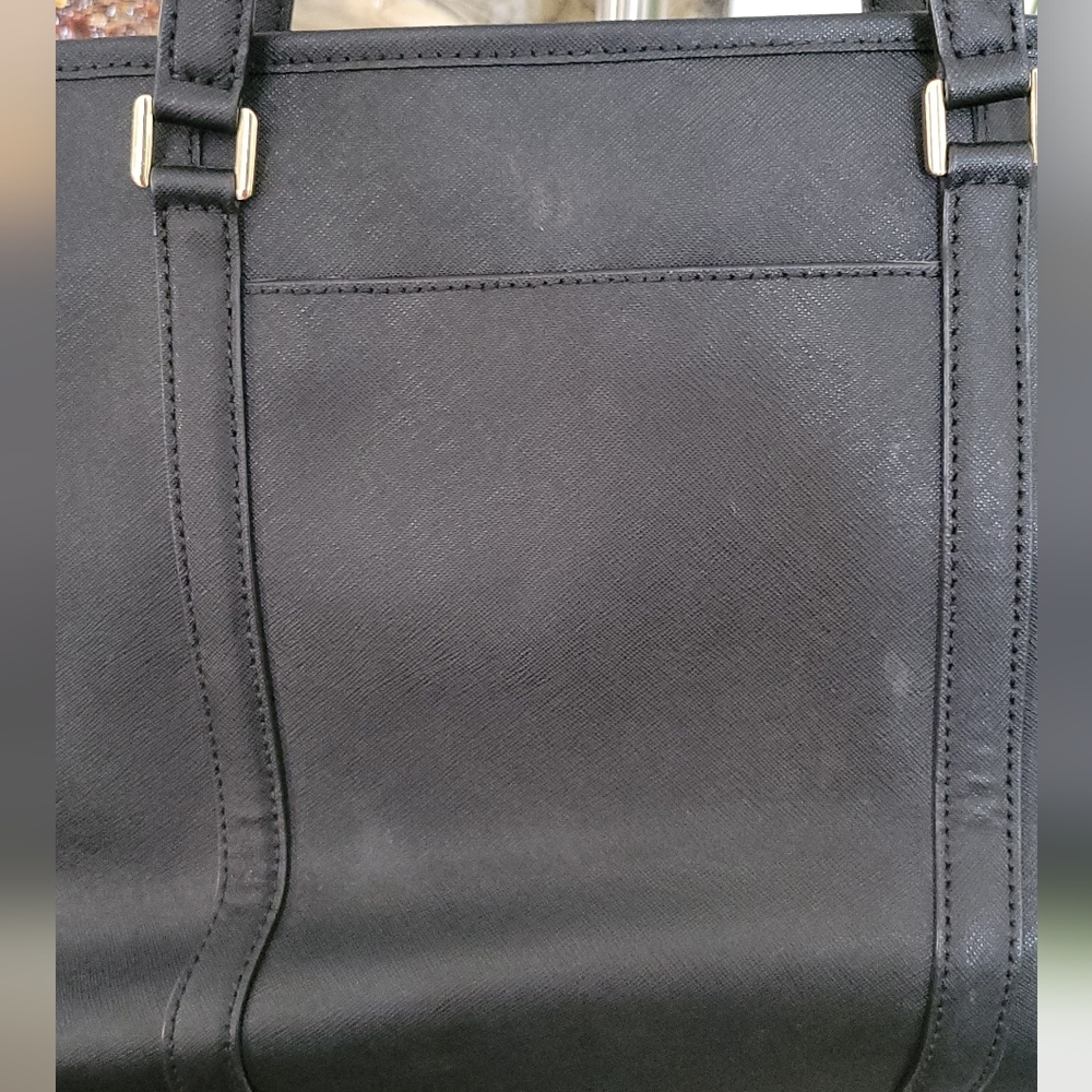 Michael Kors Large Sady Tote Bag in Black Leather. - Picture 6 of 16